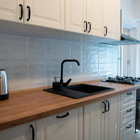 Διαμέρισμα Elegant 2br In Chic Area