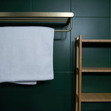 Elegant 2br In Chic Area Appartement *