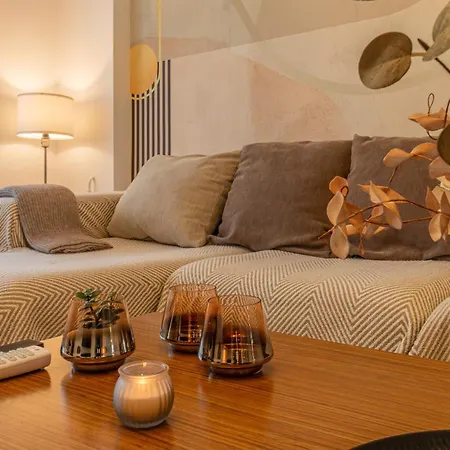 Elegant 2br In Chic Area Bukarest