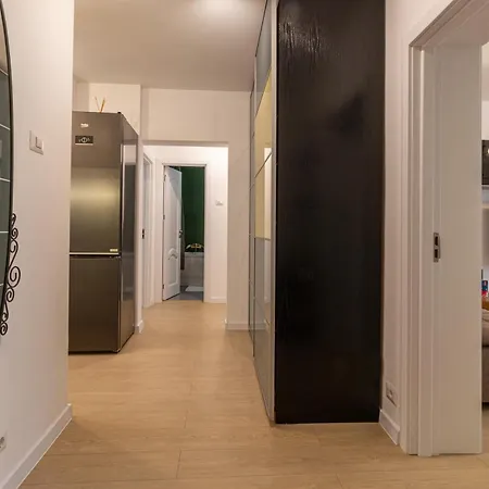 Elegant 2br In Chic Area Bukarest