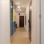 Elegant 2br In Chic Area Apartman Bukarest