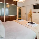 Apartman Elegant 2br In Chic Area *